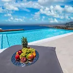 Deep Blue In Messinia וילה ורגה קלמטה