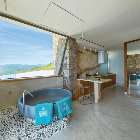 Deep Blue In Messinia * 베르가켈라마타