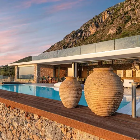 Deep Blue In Messinia * 베르가켈라마타